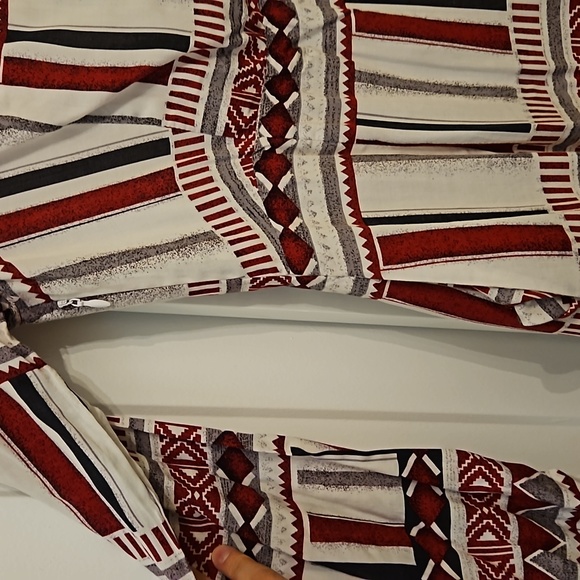 Patterned Red, Gray, and Black Long-Sleeve Maxi Dress - Picture 4 of 4